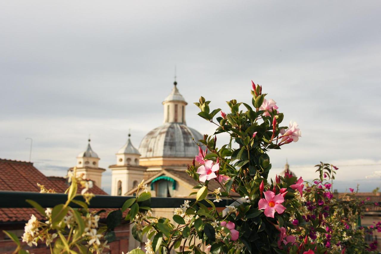 Una Favolosa Terrazza Nel Centro Di Roma Экстерьер фото